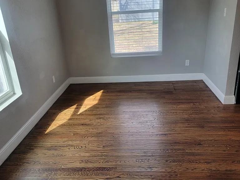 1231 W Morton St — Photo 16
