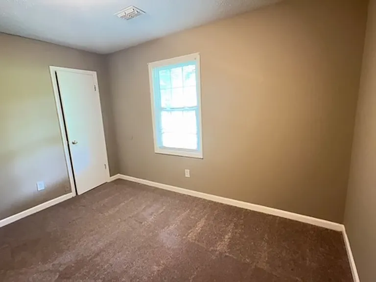 738 Waldroup Rd — Photo 8