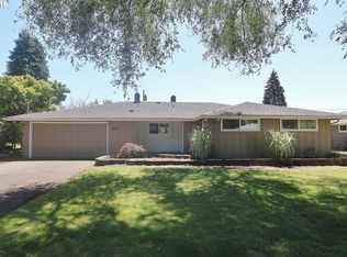 938 Sherwood Pl, Eugene, OR 97401