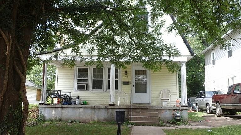 1st image of 1229 Linda Vista Ave