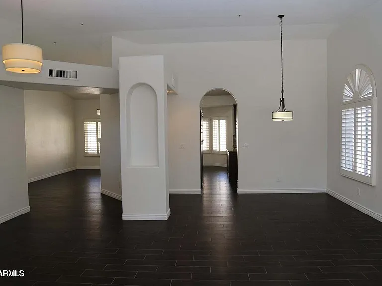 9014 E Larkspur Dr — Photo 4