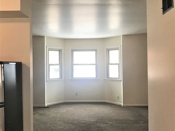3rd image of 5791-5805 N Meadows Blvd #6950286