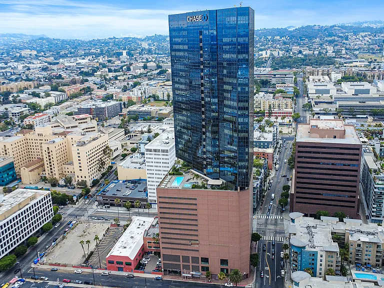 1100 Wilshire Blvd #2607 — Photo 33