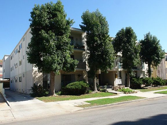 3rd image of 1828 Prosser Ave APT 102