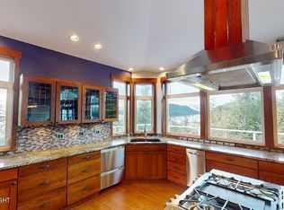 107 Toivo Cir, Sitka, AK 99835
