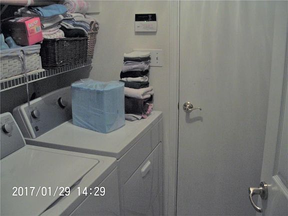 3rd image of 9624 Salorn Dr