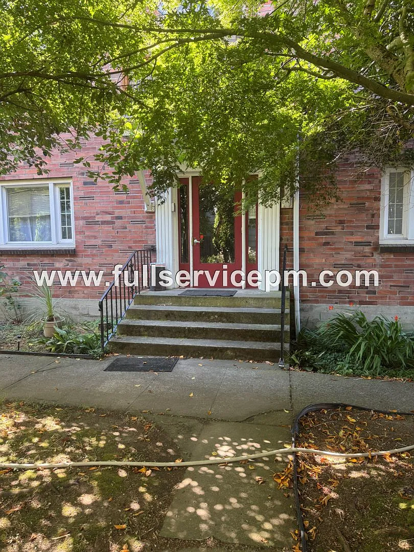 3124 Colby Ave Everett, WA 98201 — Photo 1