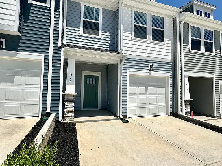 244 Silo Ridge Dr — Photo 2