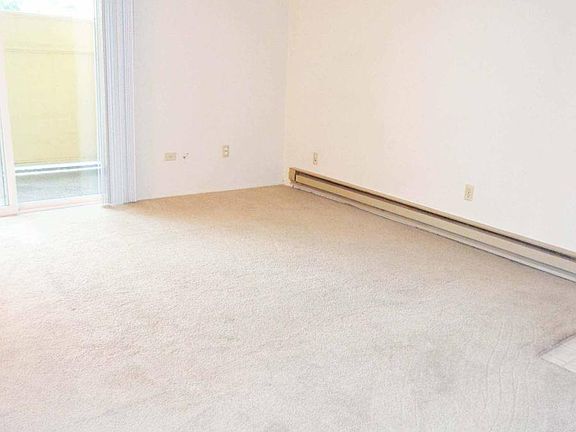 3rd image of 3702 E E St APT B