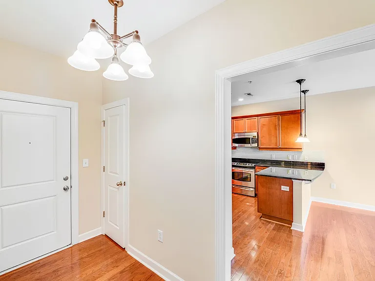 1903 Kenilworth Ave #109 — Photo 16