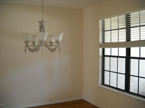 4th image of 1148 Wild Flower Dr