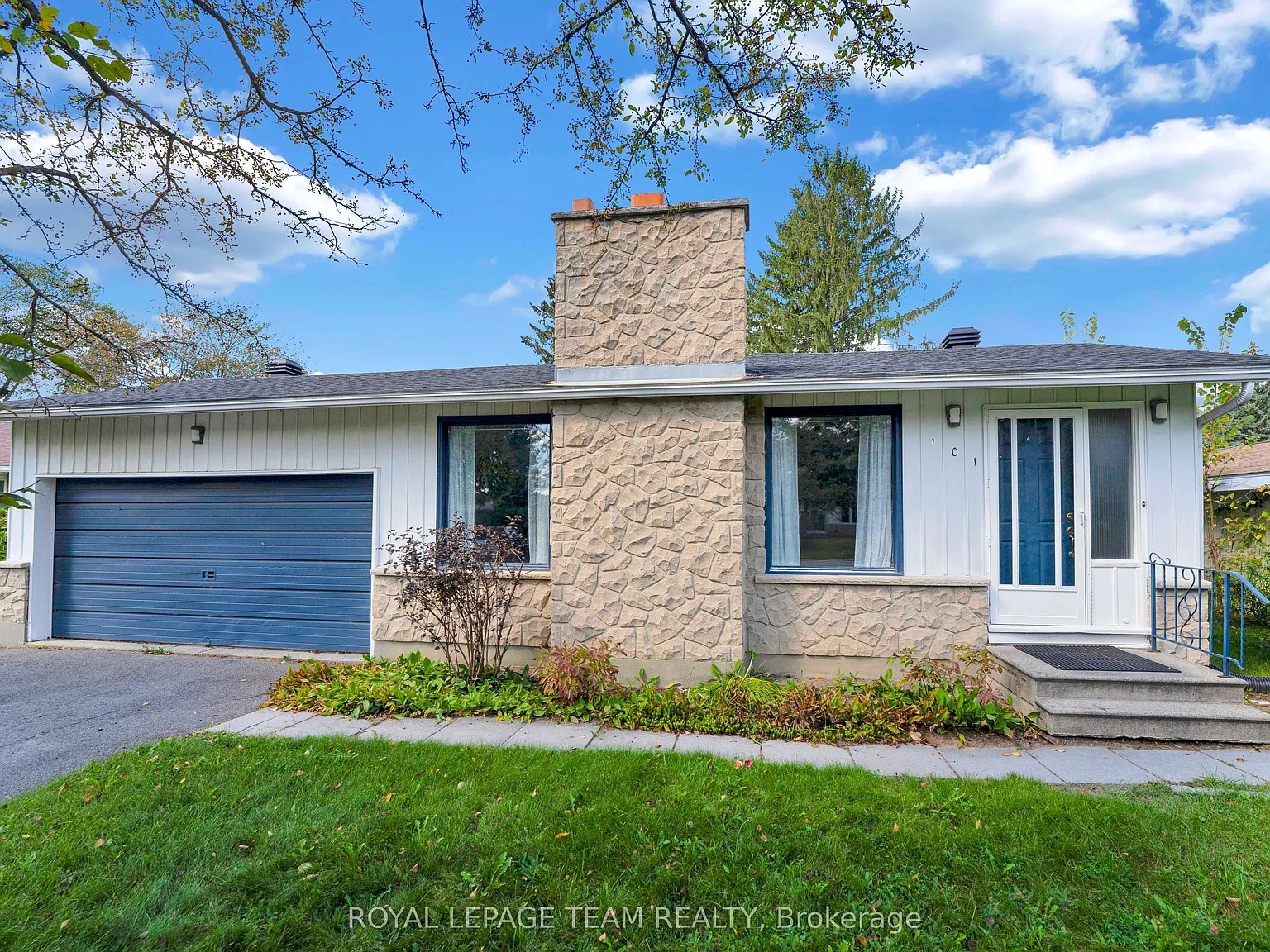 4 bed, $3,000 — Photo 2