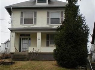 22 W Walnut St, Southgate, KY 41071