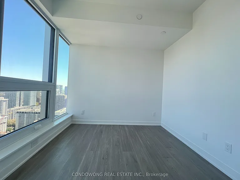 8 Wellesley St W #4109 — Photo 12