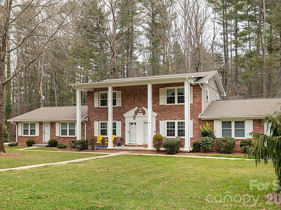 2nd image of 101 Boyd Dr APT 2B