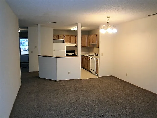 Building Photo - 1232 Spruce Ct #D