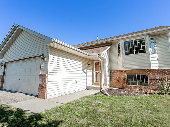 4th image of 345 Paquin Dr