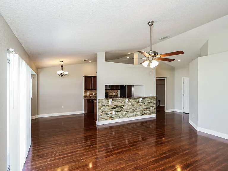 5122 Garberia Ave — Photo 5