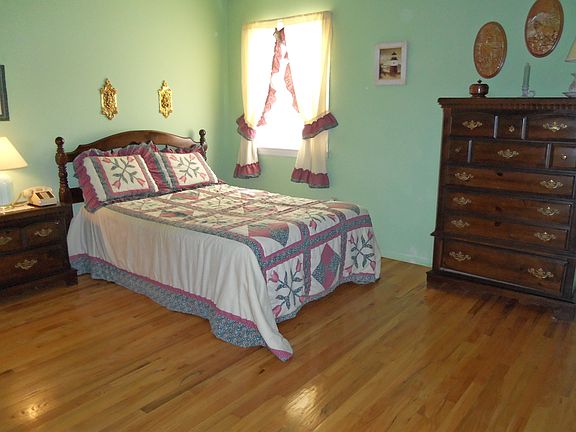 Spacious Master Bedroom