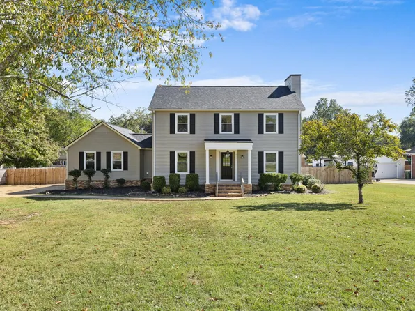 915 Warren St, Tuscumbia, AL 35674
