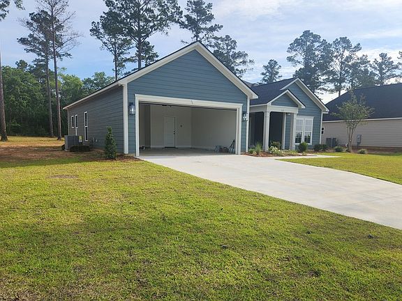 2nd image of 325 Willow Oak Loop