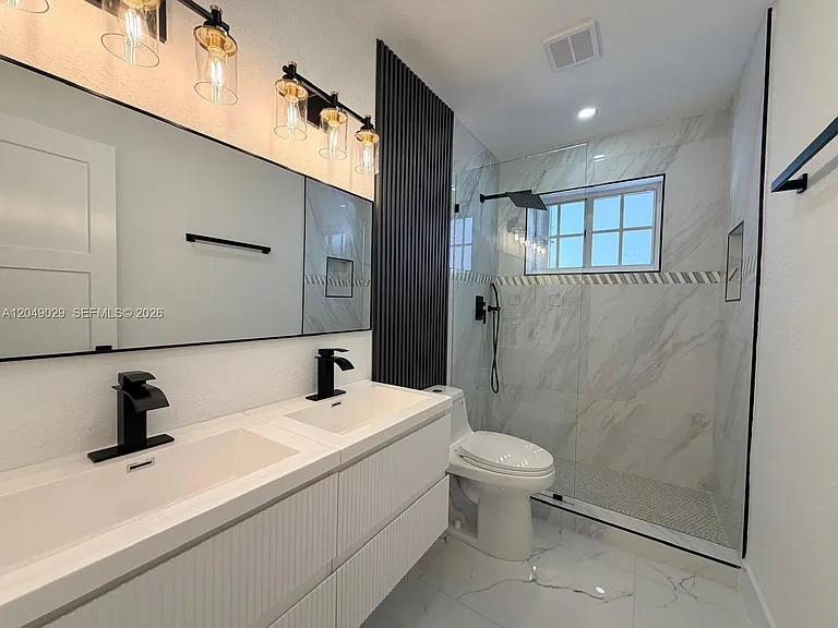 19202 NW 23rd Ct — Photo 11