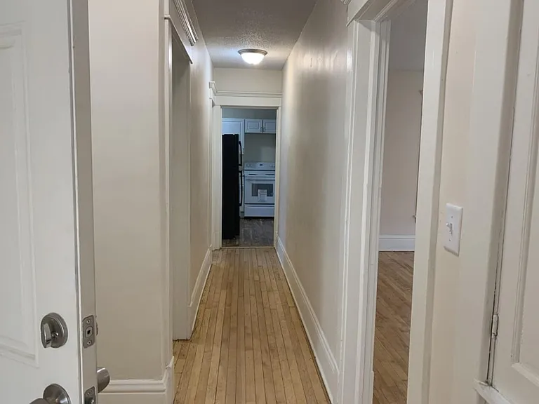 1600 Irving Ave N #2 — Photo 3