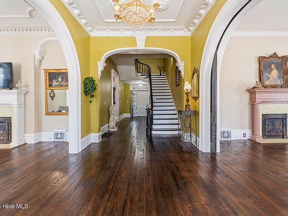 15th image of this home