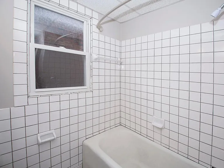3710 Glenmore Ave #1N — Photo 14