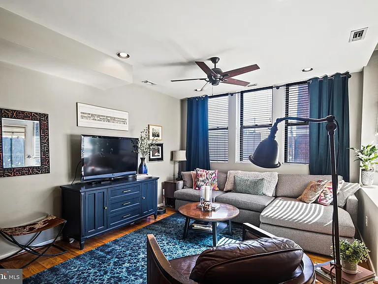 1211 Light St #308 — Photo 8