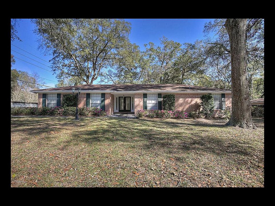 1st image of 2701 Marquois Dr