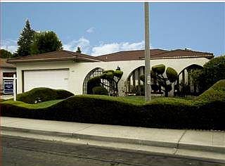 1st image of 919 Azalea Dr