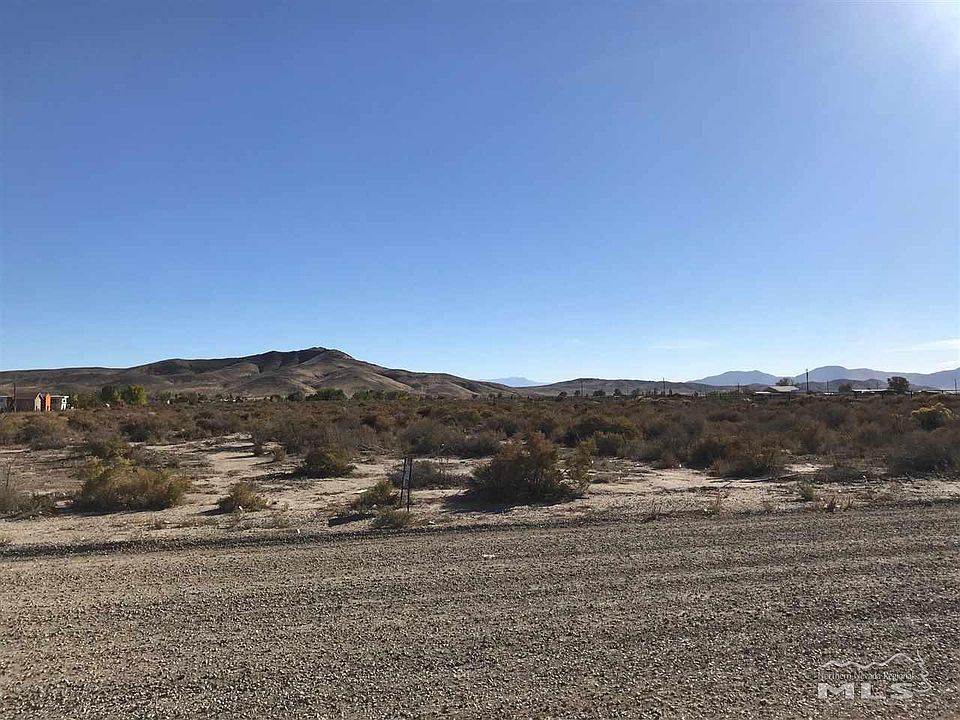 2nd image of Cardon Ln