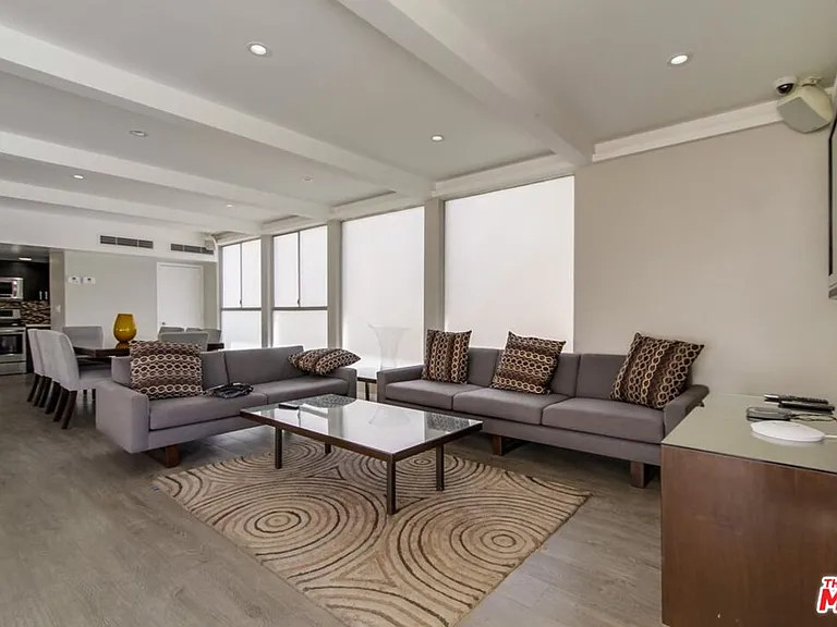7250 Franklin Ave #702 — Photo 11