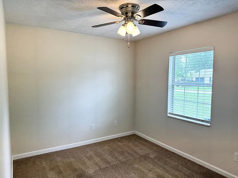 1181 Max Ct — Photo 25