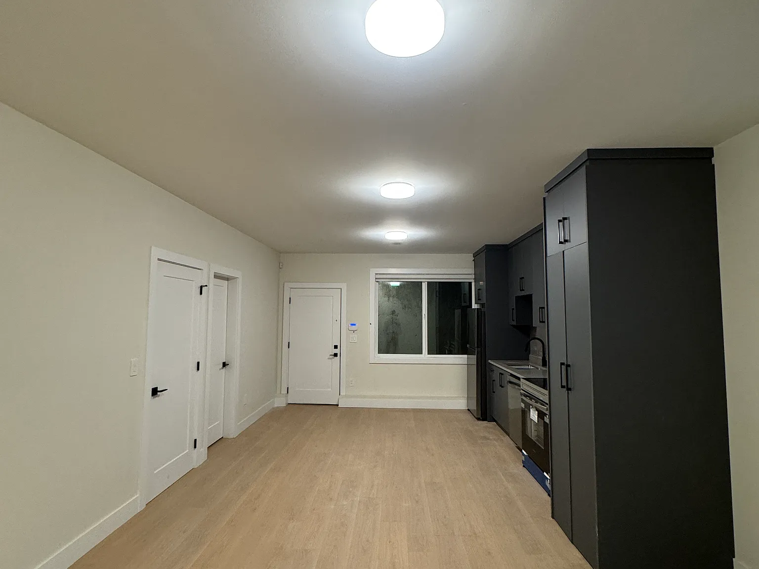 2 bed, 750 sqft, $1,700 — Photo 4