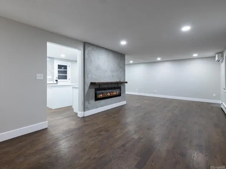 113 Worthington Rd — Photo 2