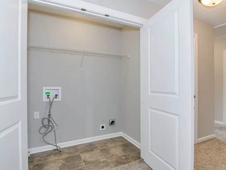 473 Brantley Cove Cir — Photo 29