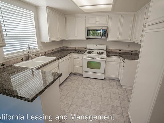 4th image of 26750 Claudette St Unit 441