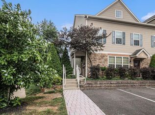 61 Bowman Dr, Feasterville, PA 19053
