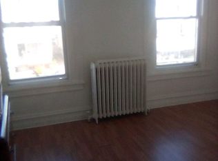 816 N Front St APT 2, Reading, PA 19601