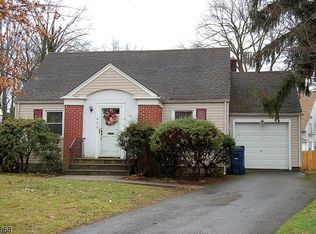 420 Green Ct, Plainfield, NJ 07060