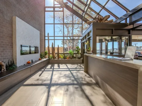 1 Seal Harbor Rd APT 415, Winthrop, MA 02152