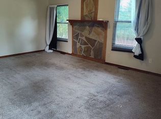 1355 Blackstone Ave, Akron, OH 44310