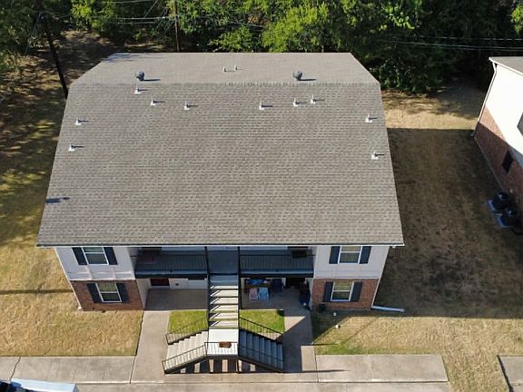 4th image of 620 Race St