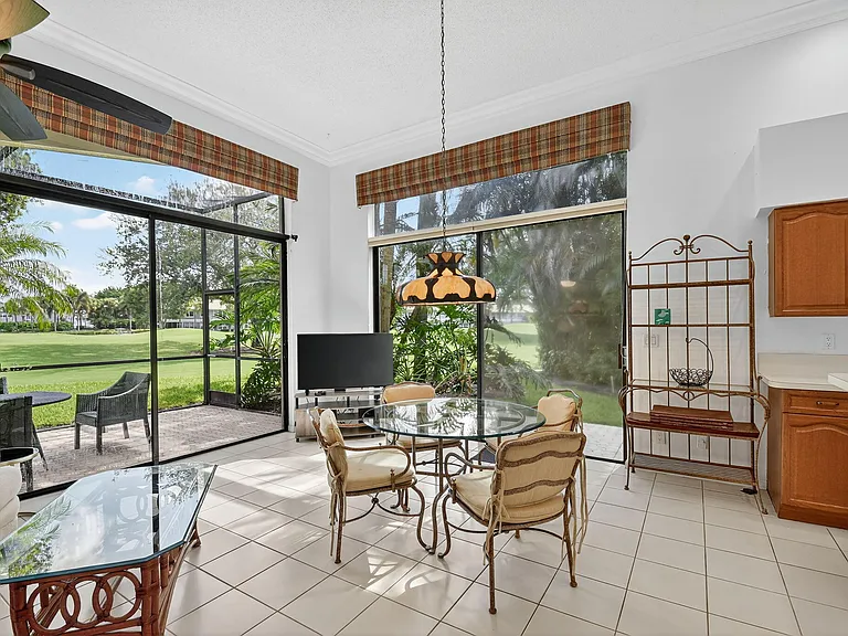 4553 Barclay Fair Way — Photo 18
