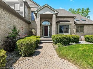 8087 Stonegate Dr, Northville, MI 48168