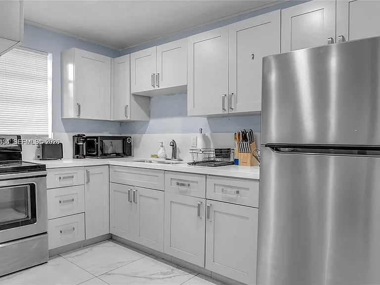 6036 Polk St #1 — Photo 3