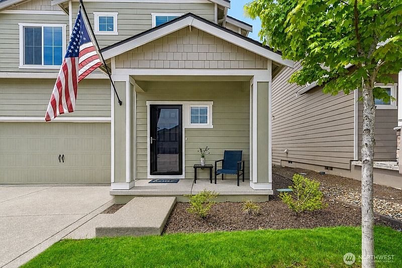 3rd image of 1228 W 16th Avenue