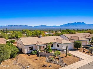 290 N Via Del Ciruelo, Green Valley, AZ 85614